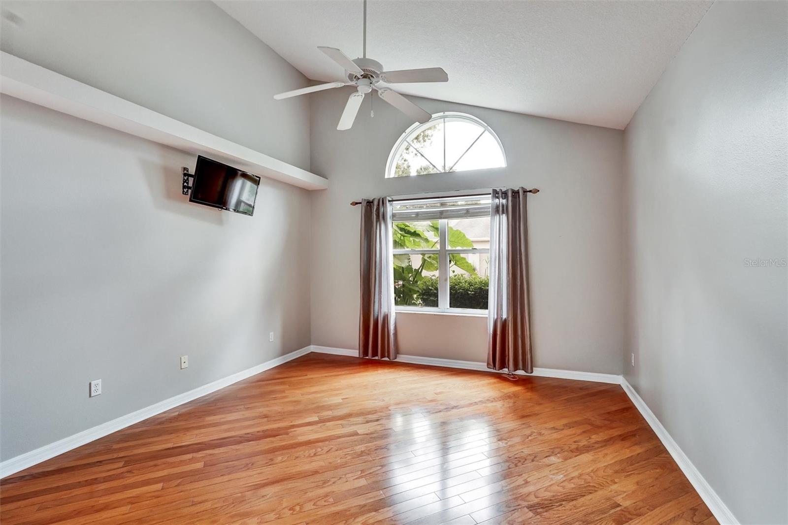 Image 3 of 34 For 1112 Golfview Woods Drive 1112