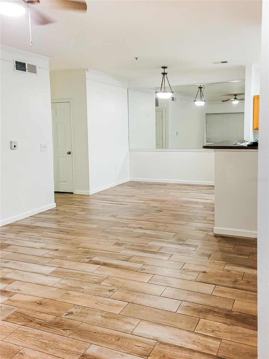 Image 3 of 17 For 4802 51st Street W 1407