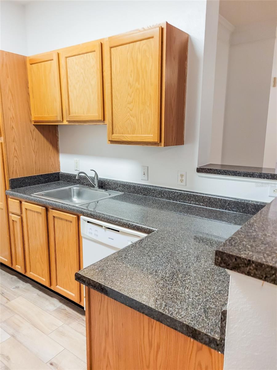 Image 4 of 17 For 4802 51st Street W 1407