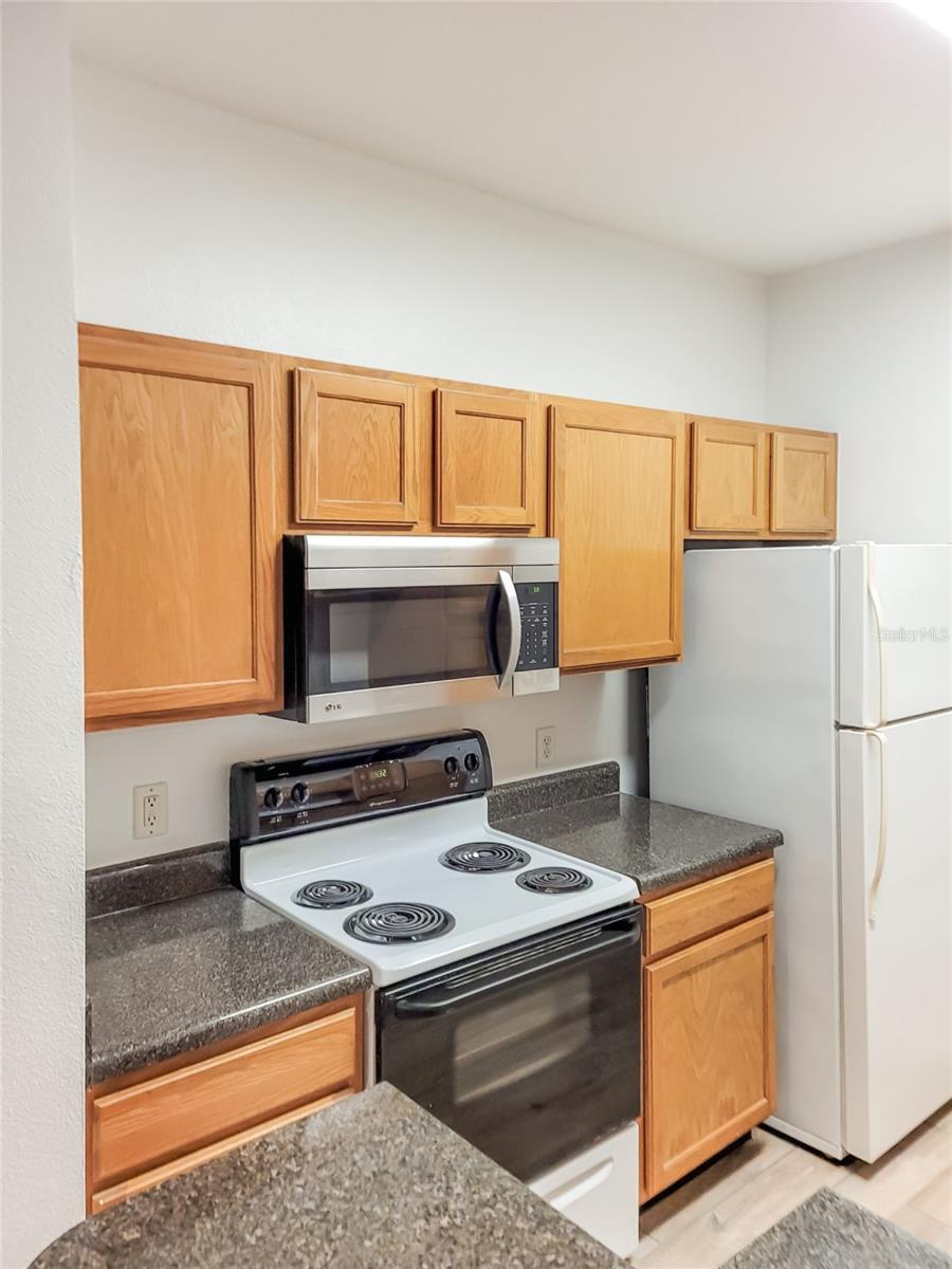Image 5 of 17 For 4802 51st Street W 1407