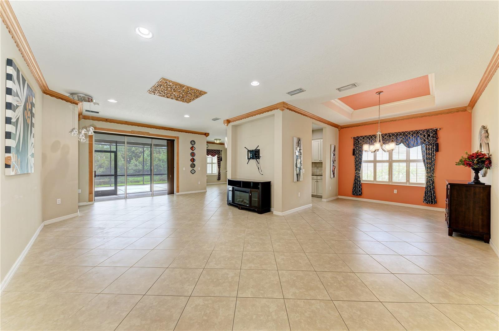 Image 6 of 35 For 6516 Palm Leaf Court