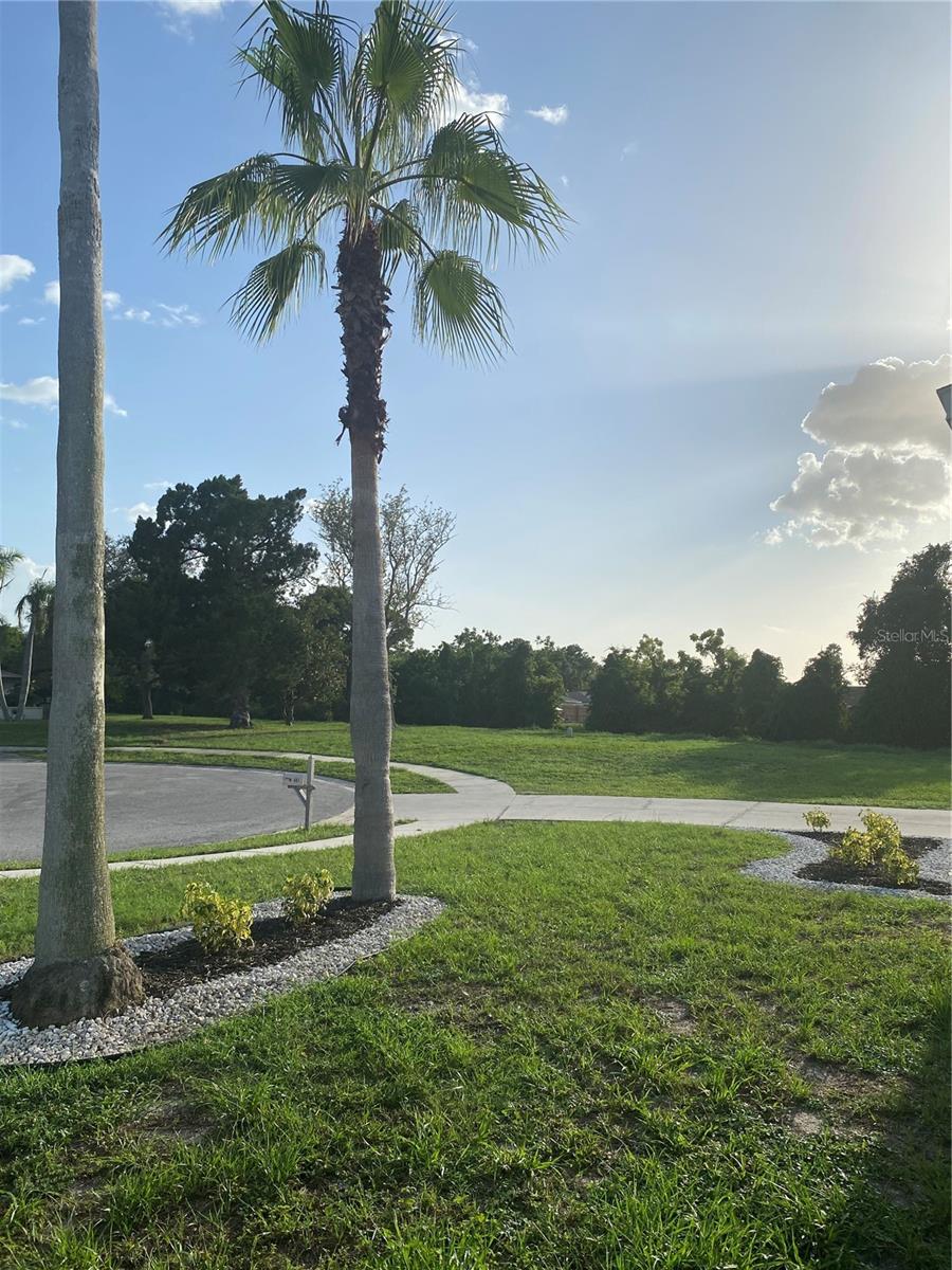 Image 4 of 47 For 481 Saturn Avenue