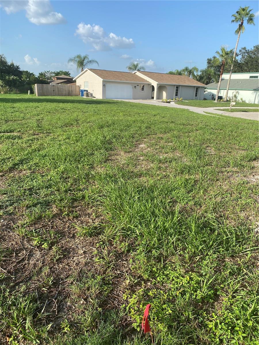 Image 6 of 47 For 481 Saturn Avenue