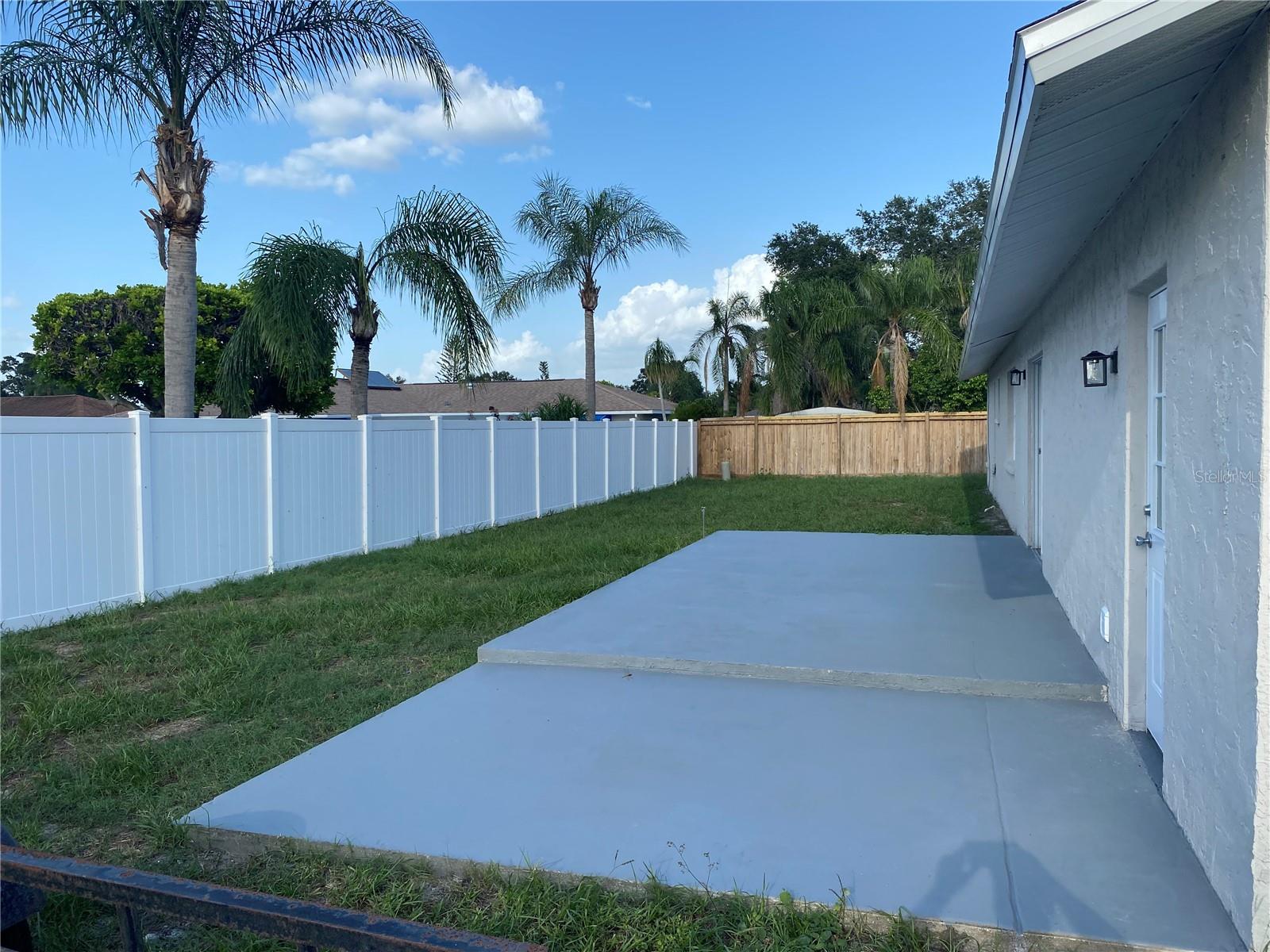 Image 8 of 47 For 481 Saturn Avenue