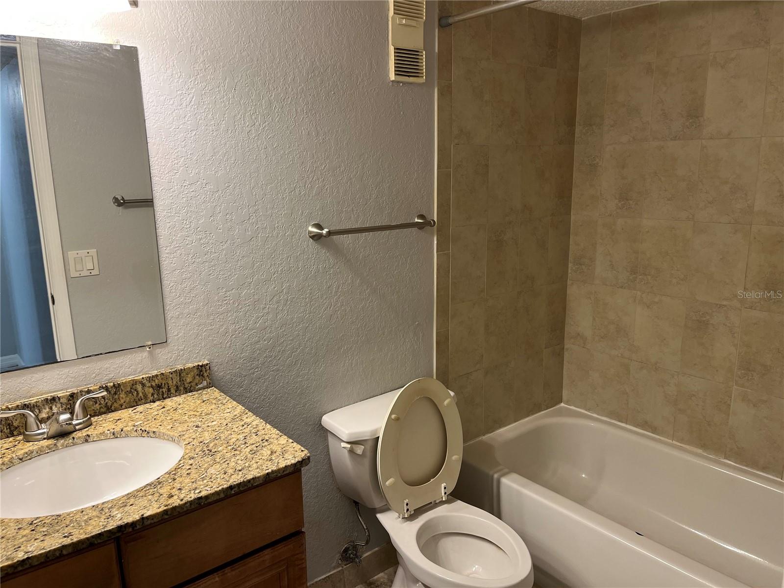 Image 9 of 25 For 2760 Coconut Bay Ln  2112 (1h)