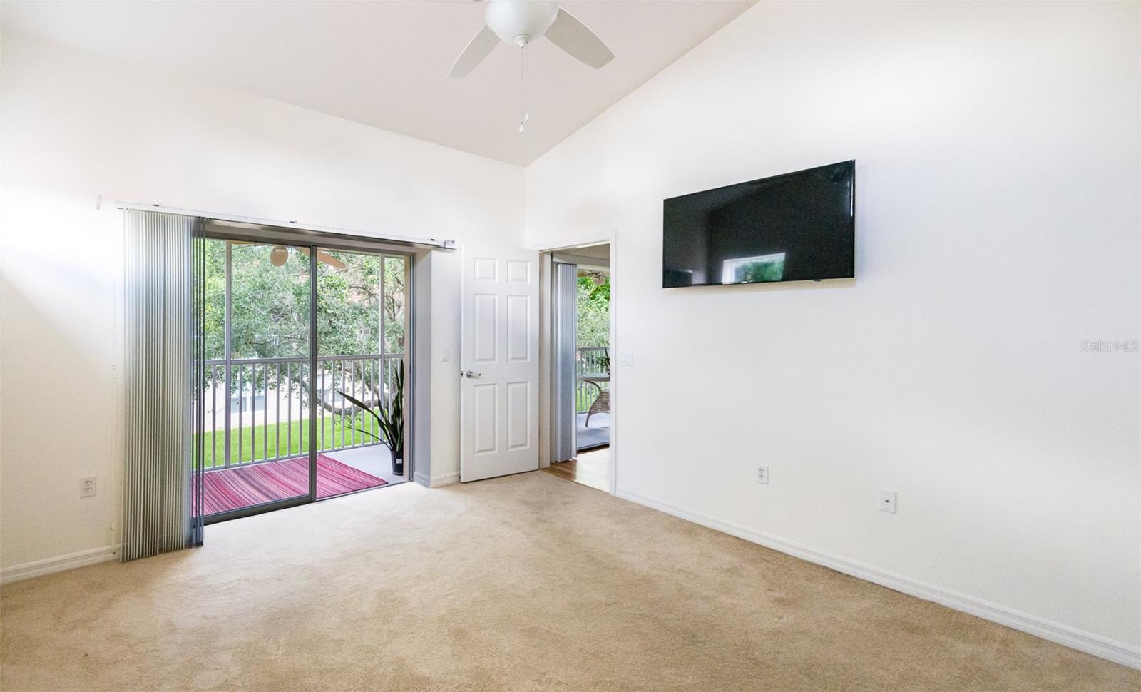 Image 19 of 27 For 7137 Cedar Hollow Circle