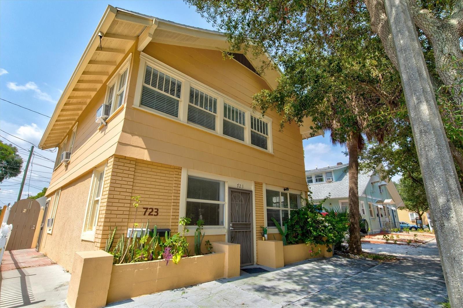 Details for 723 7th Avenue N, ST PETERSBURG, FL 33701