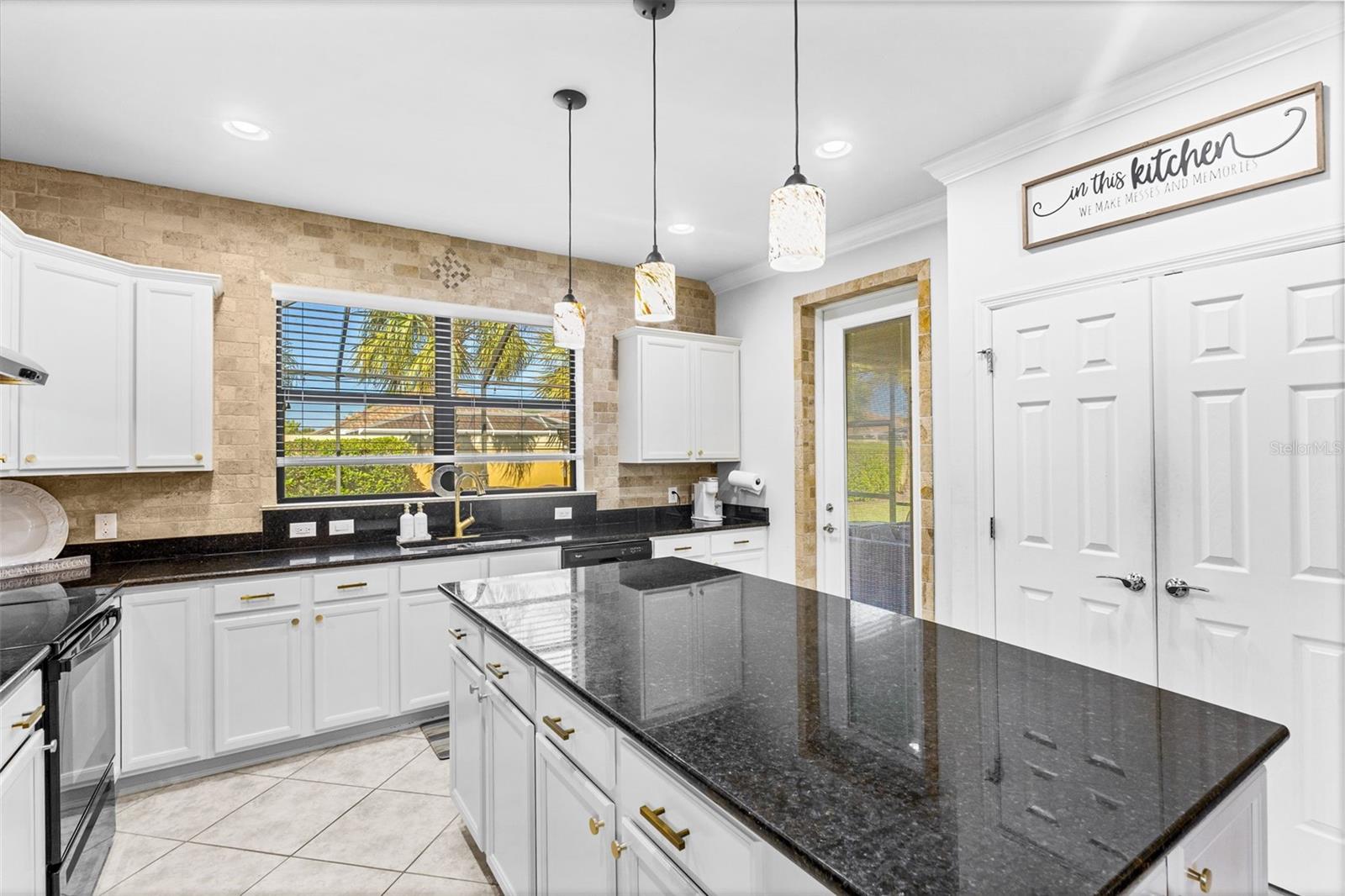 Image 30 of 54 For 19023 Mangieri Street