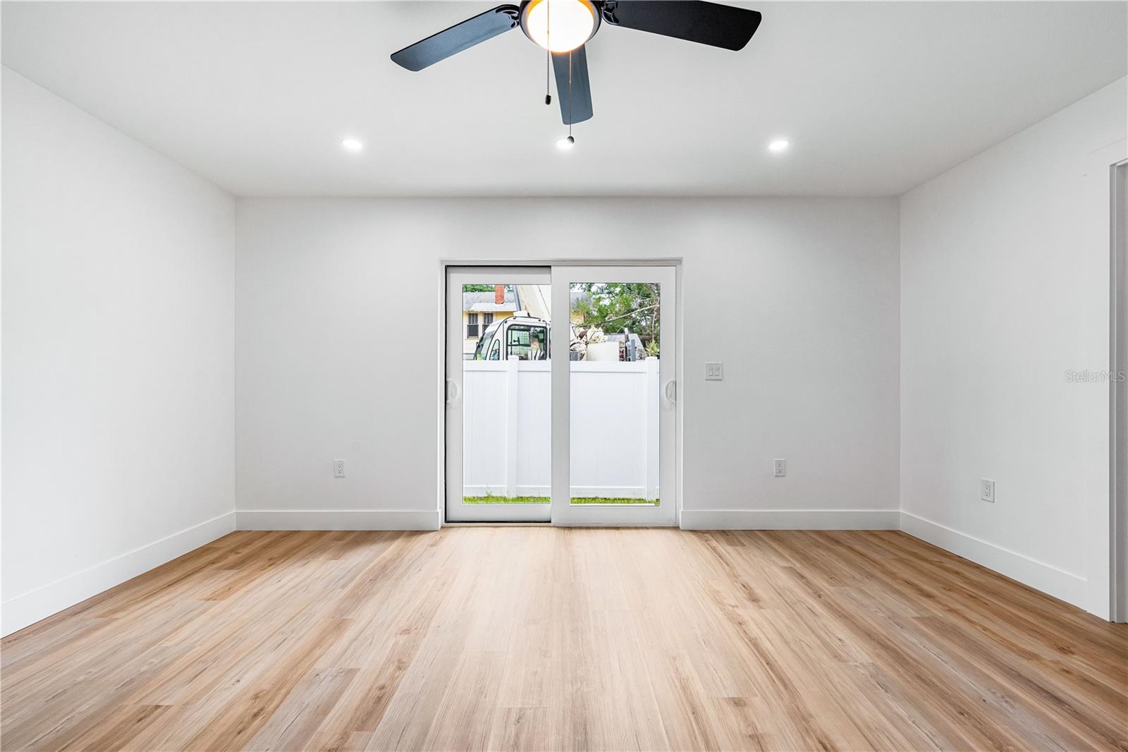 Image 22 of 68 For 3606 7th Avenue W
