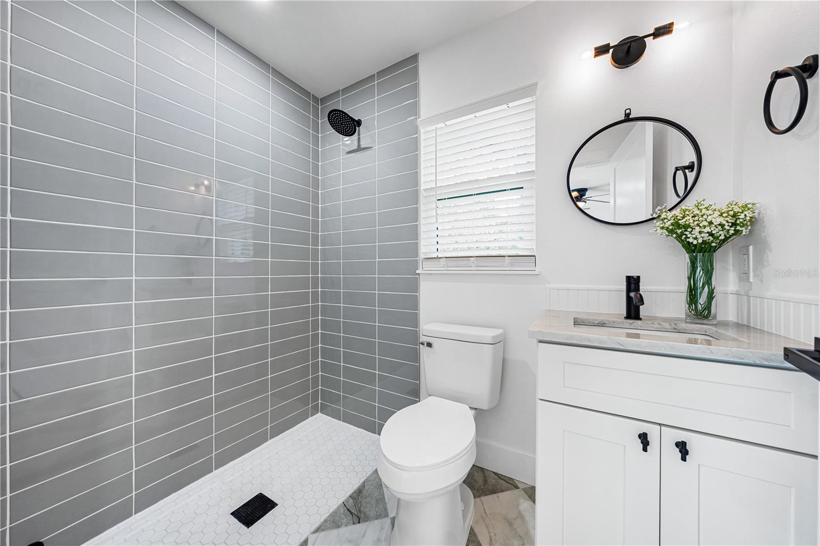 Image 32 of 68 For 3606 7th Avenue W