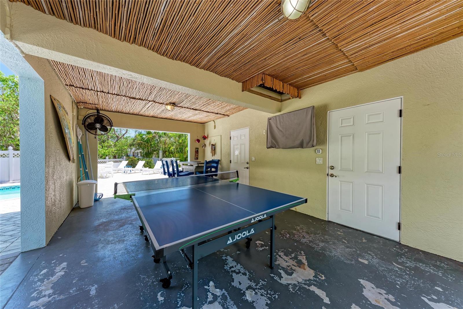 Image 60 of 70 For 733 Holly Road