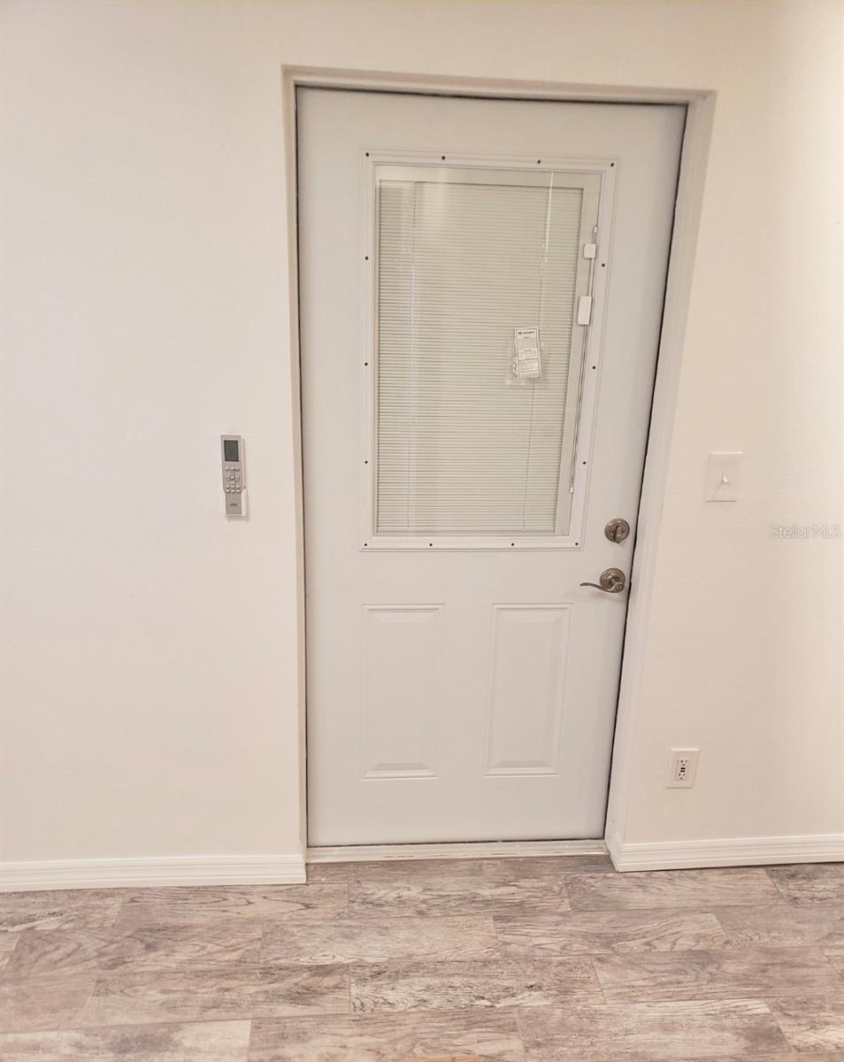 Image 10 of 17 For 11707 104th Street