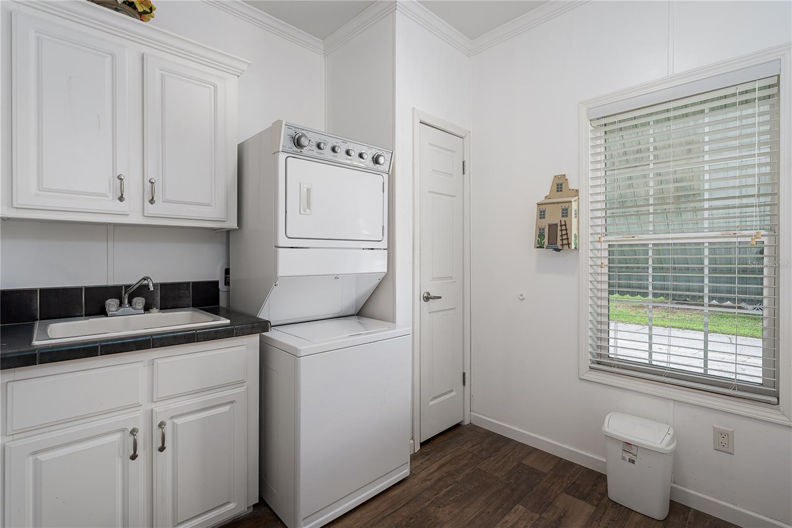 Image 20 of 42 For 6710 36th Avenue E 114