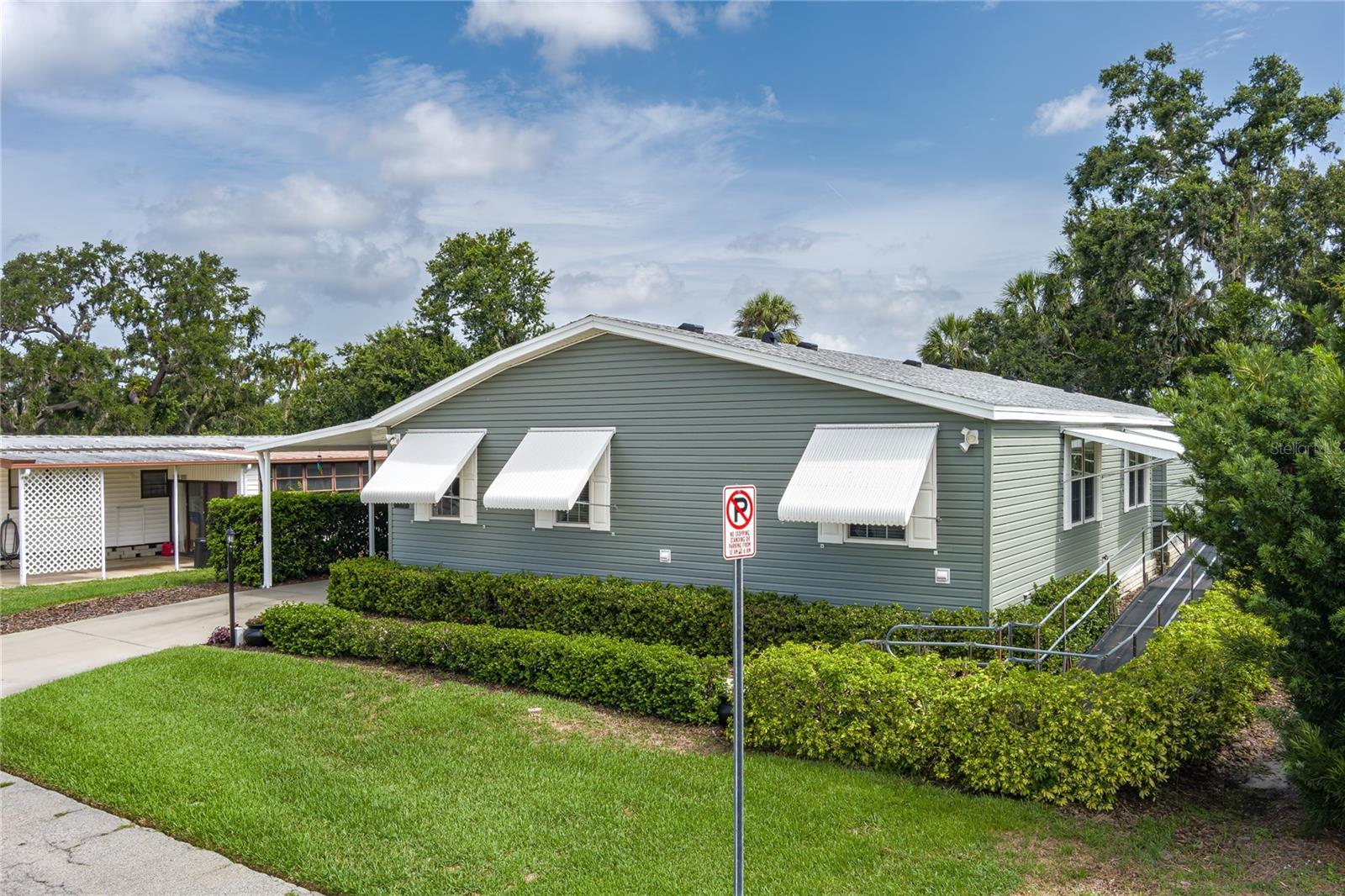 Image 25 of 42 For 6710 36th Avenue E 114