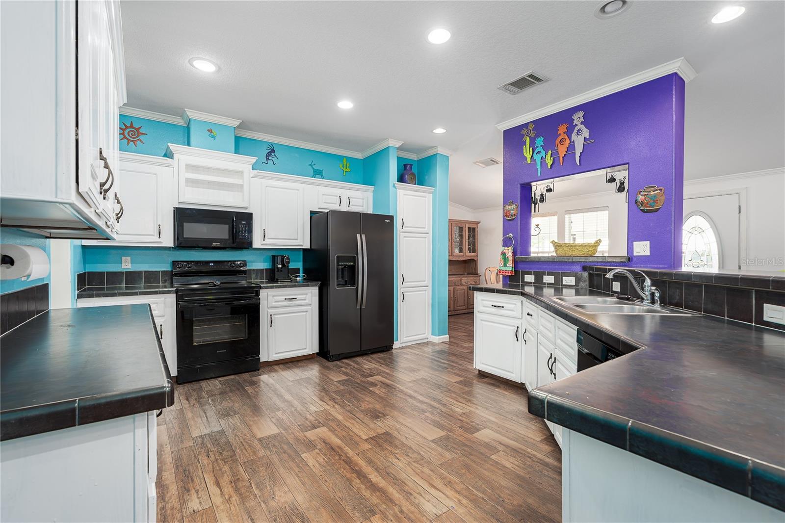 Image 3 of 42 For 6710 36th Avenue E 114