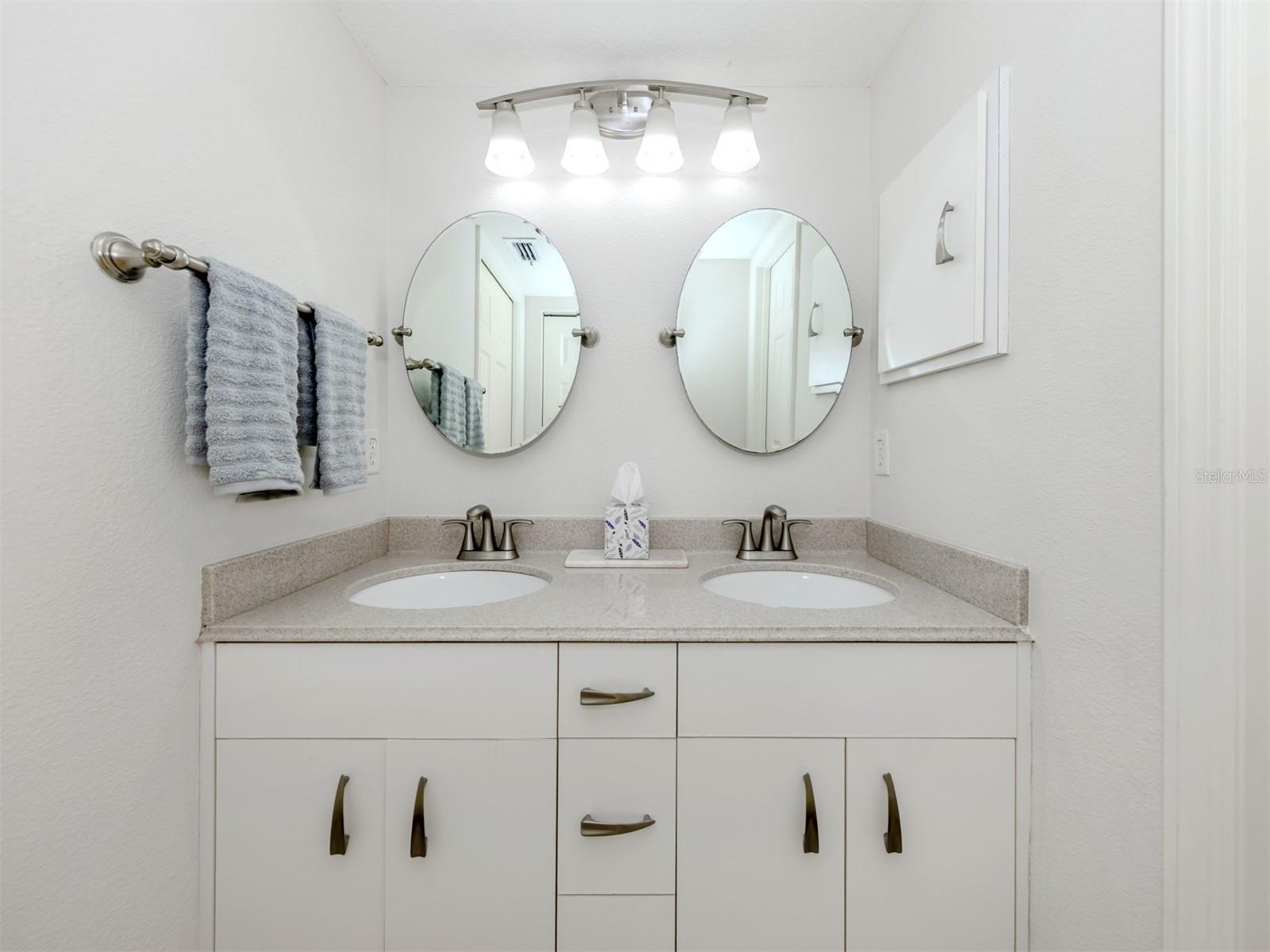 Image 18 of 78 For 821 Montrose Drive 103