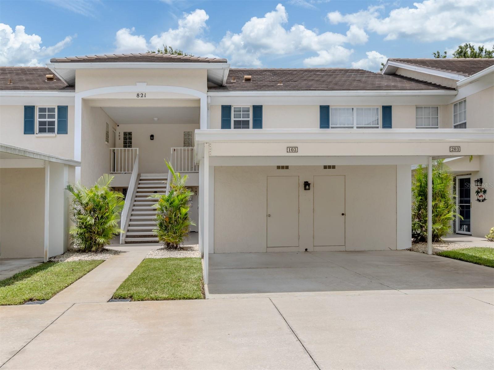 Image 3 of 78 For 821 Montrose Drive 103