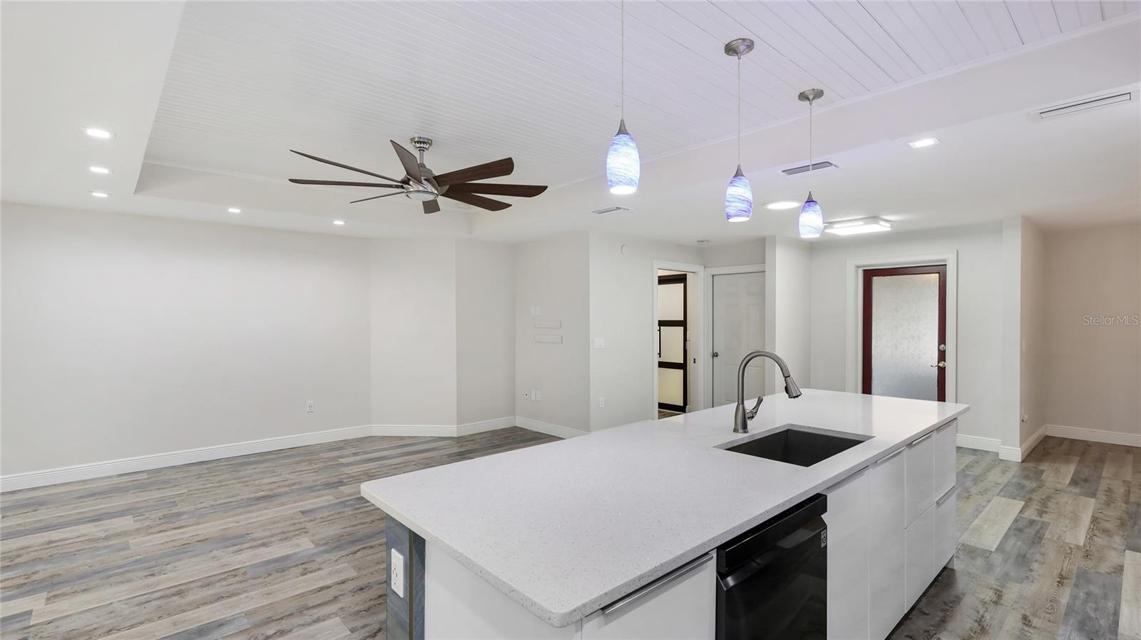Image 10 of 30 For 3525 Riviera Drive