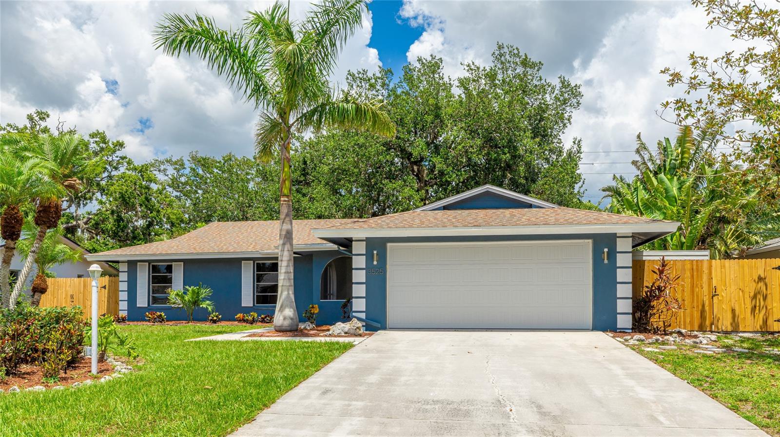 Image 2 of 30 For 3525 Riviera Drive