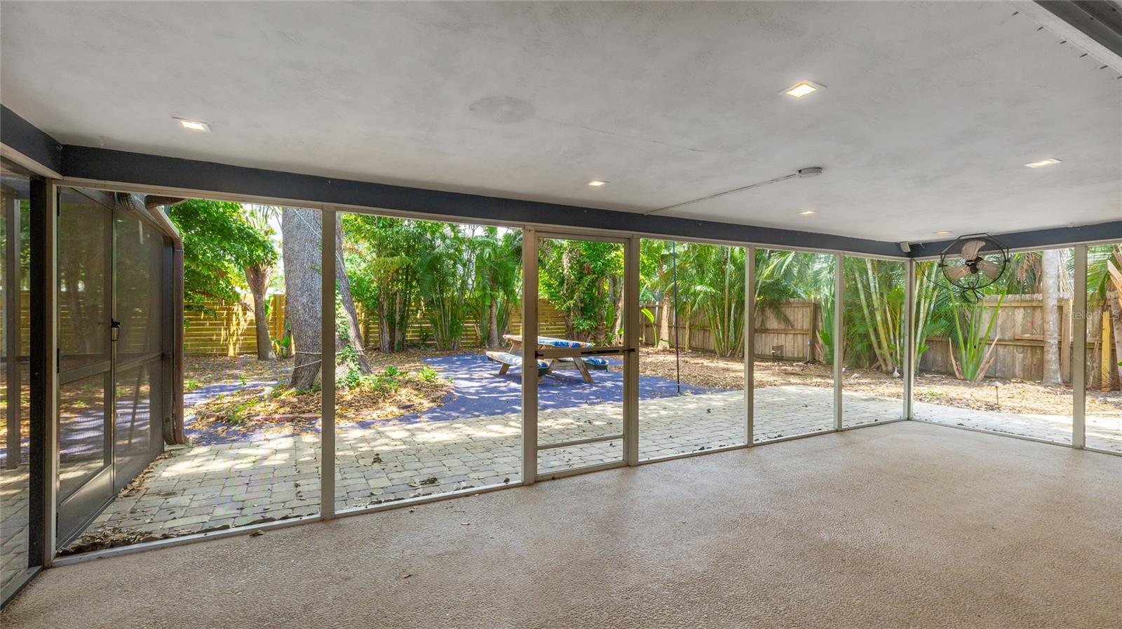 Image 20 of 30 For 3525 Riviera Drive