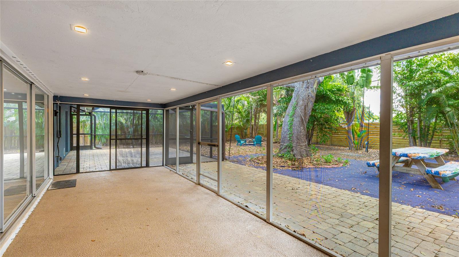 Image 21 of 30 For 3525 Riviera Drive
