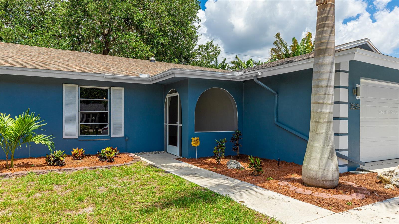 Image 3 of 30 For 3525 Riviera Drive