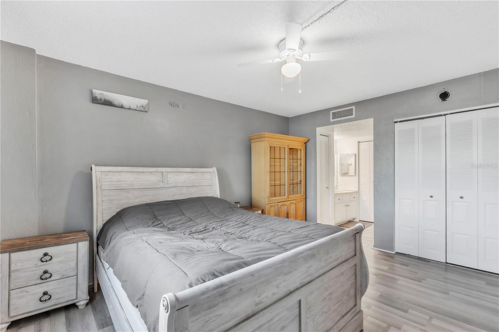 Image 14 of 28 For 2901 26th Street W 204