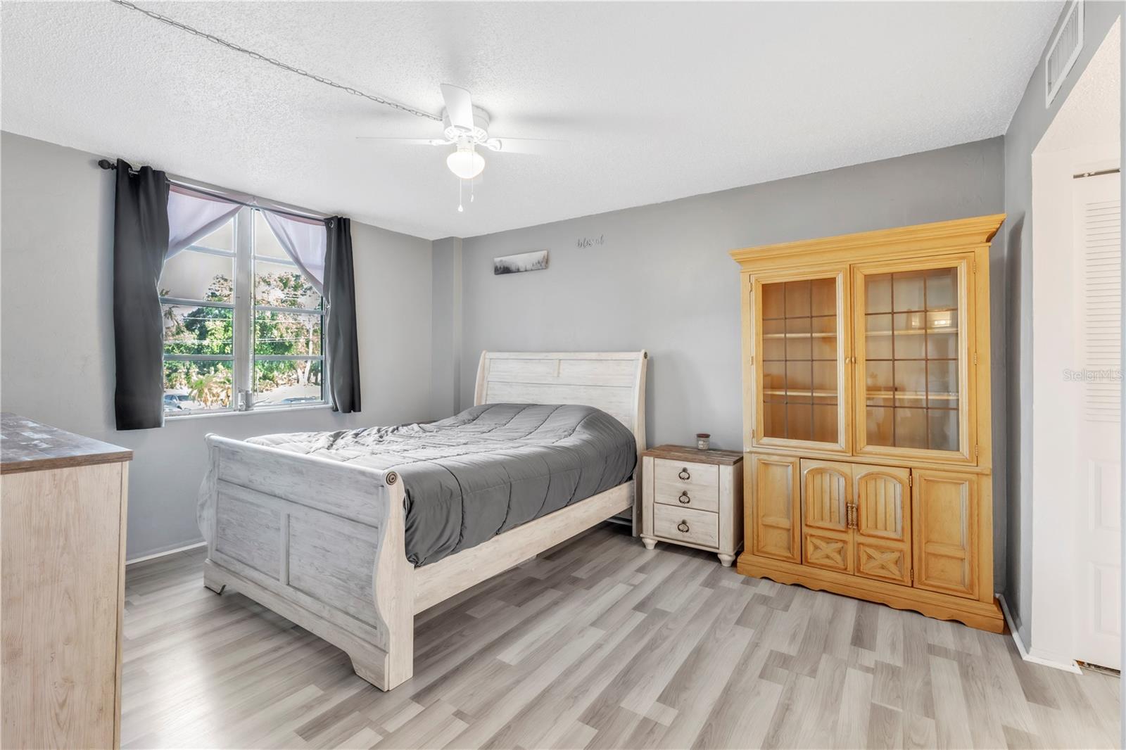 Image 15 of 28 For 2901 26th Street W 204