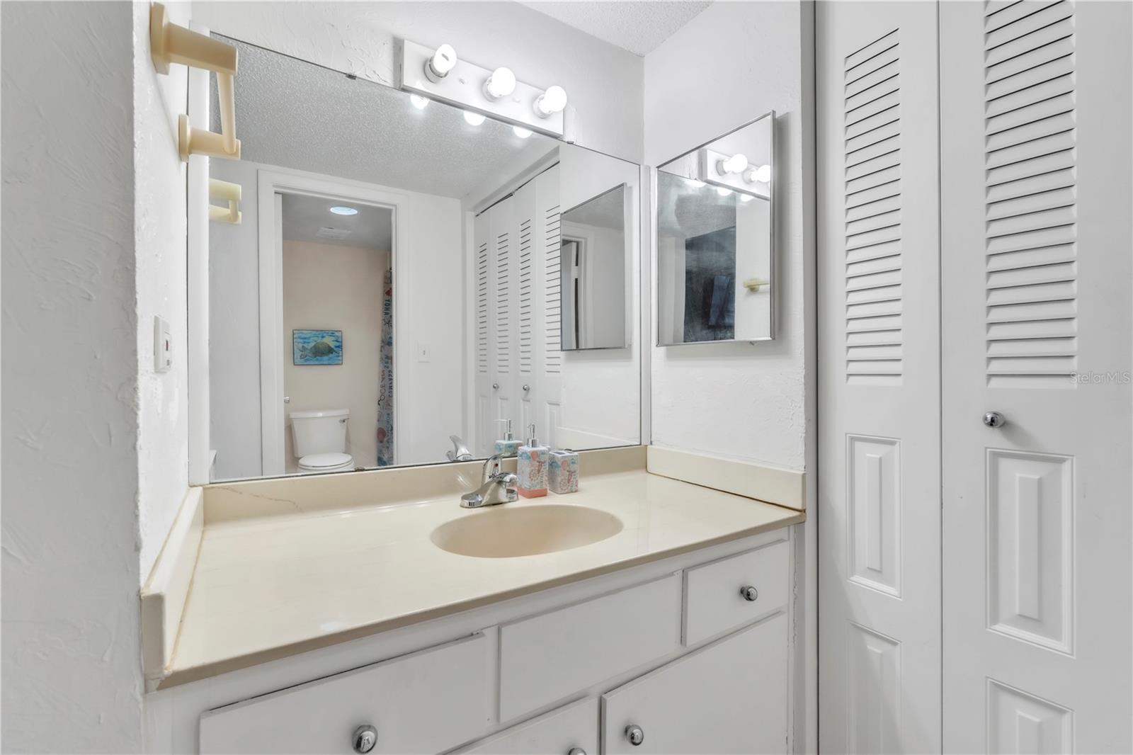 Image 18 of 28 For 2901 26th Street W 204
