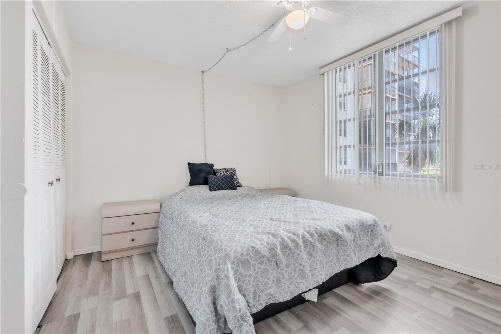 Image 20 of 28 For 2901 26th Street W 204