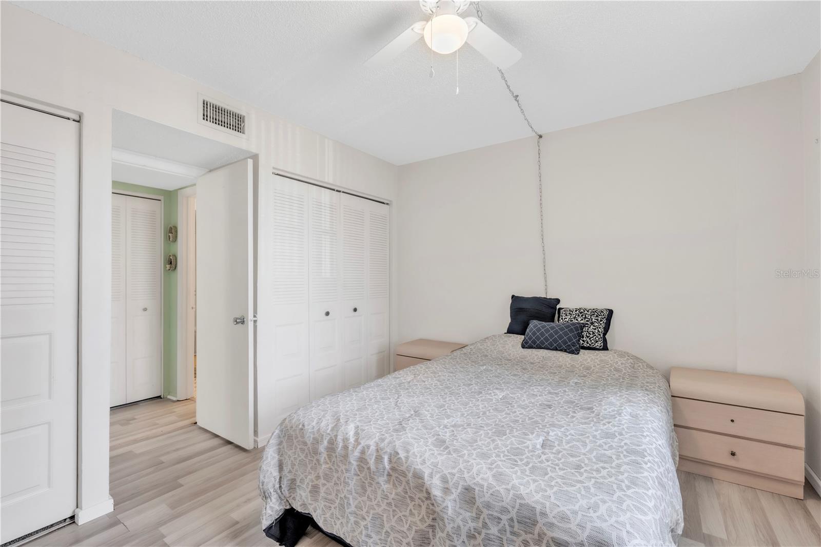 Image 21 of 28 For 2901 26th Street W 204