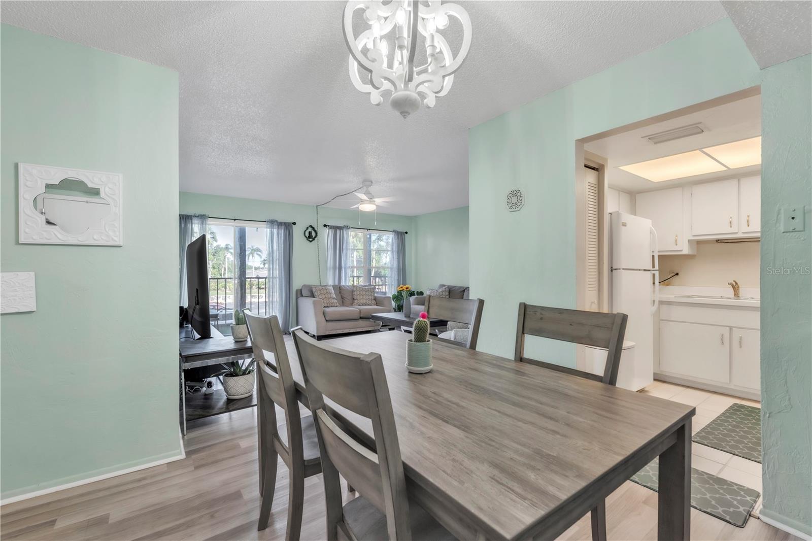 Image 4 of 28 For 2901 26th Street W 204
