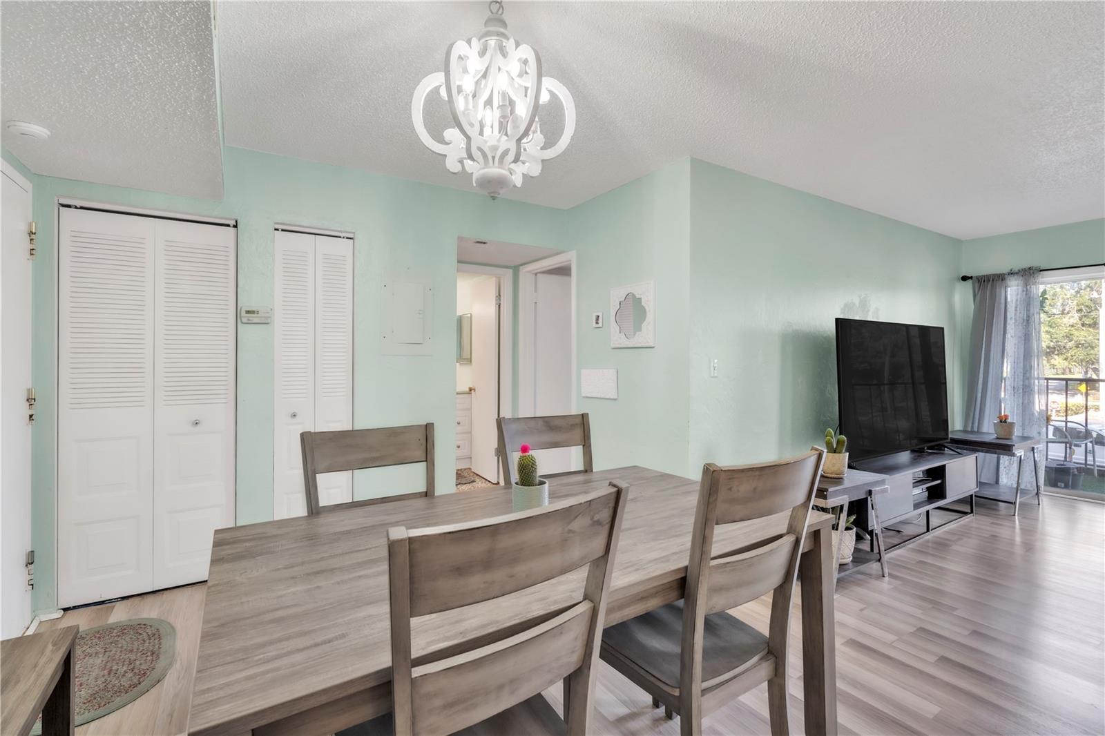 Image 5 of 28 For 2901 26th Street W 204