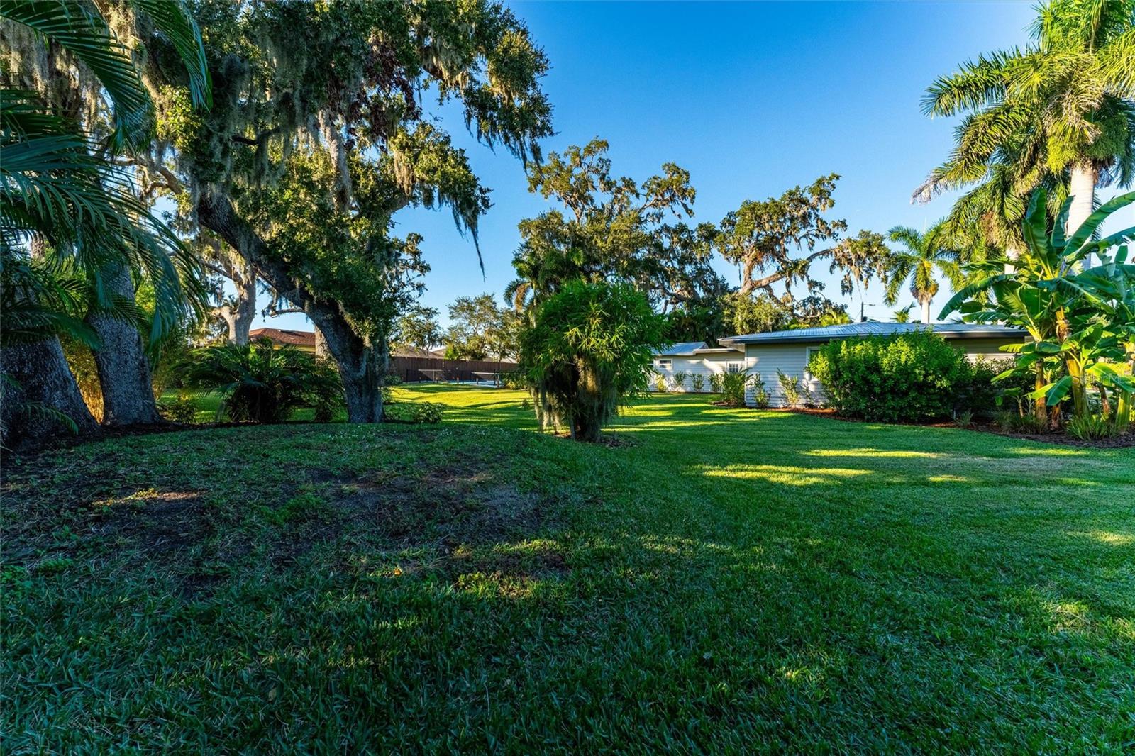 Image 13 of 62 For 5311 36th Avenue E