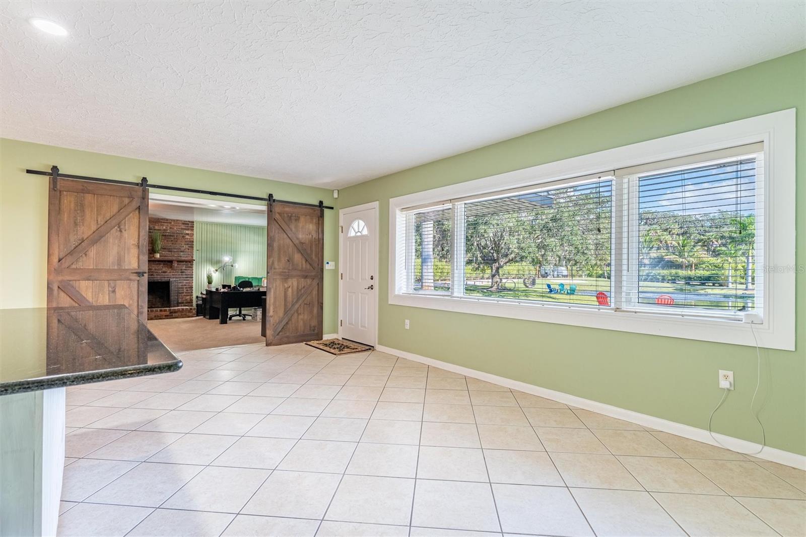 Image 24 of 62 For 5311 36th Avenue E