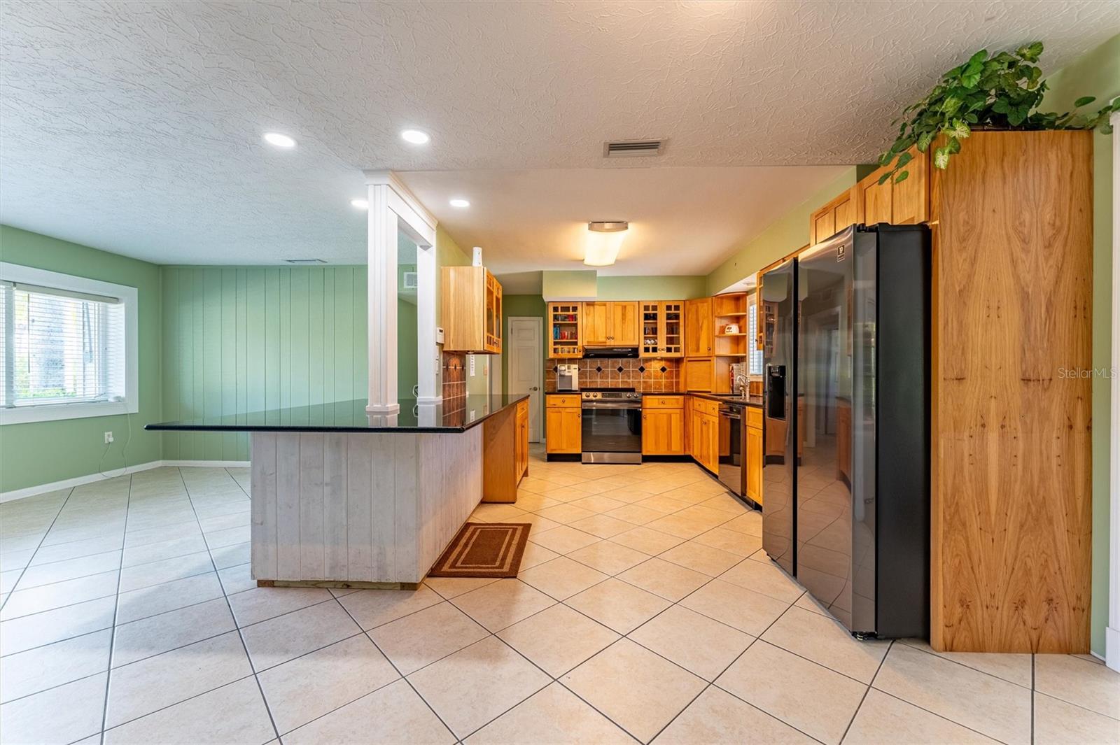 Image 28 of 62 For 5311 36th Avenue E