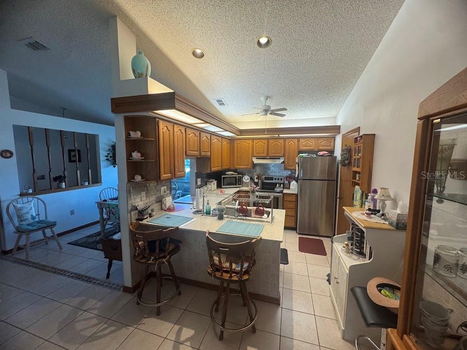 Image 11 of 17 For 620 Camellia Avenue