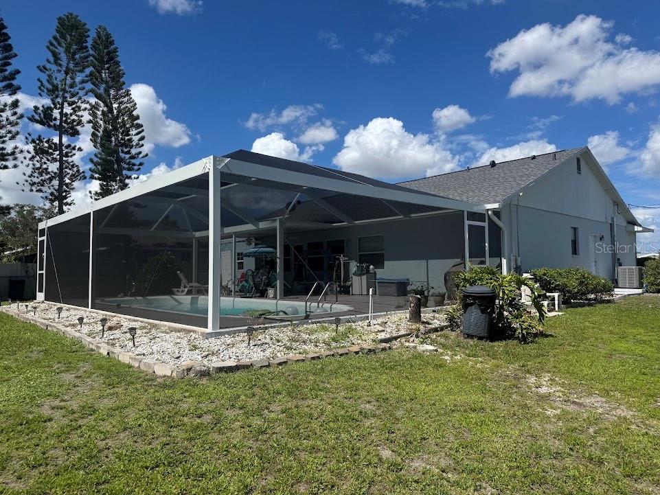 Image 3 of 17 For 620 Camellia Avenue
