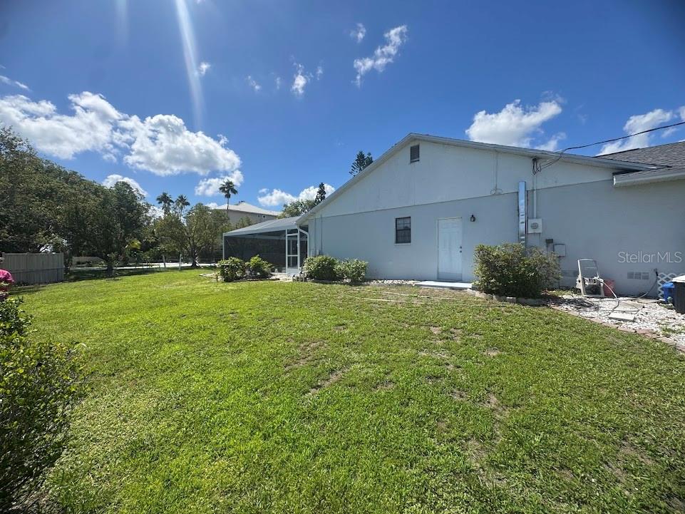 Image 6 of 17 For 620 Camellia Avenue