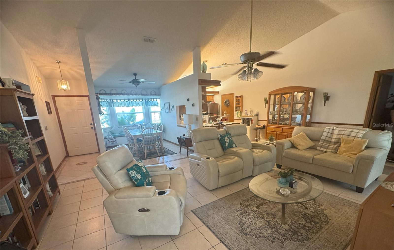 Image 8 of 17 For 620 Camellia Avenue