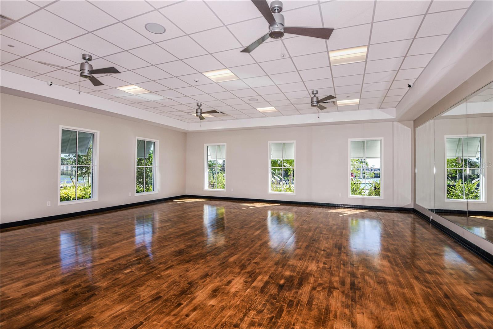 Image 44 of 48 For 16048 Ivy Ridge Court