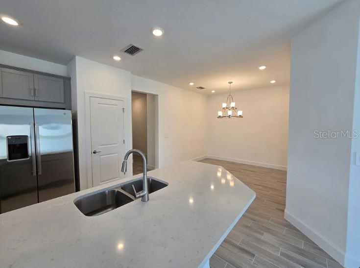 Image 8 of 48 For 16048 Ivy Ridge Court