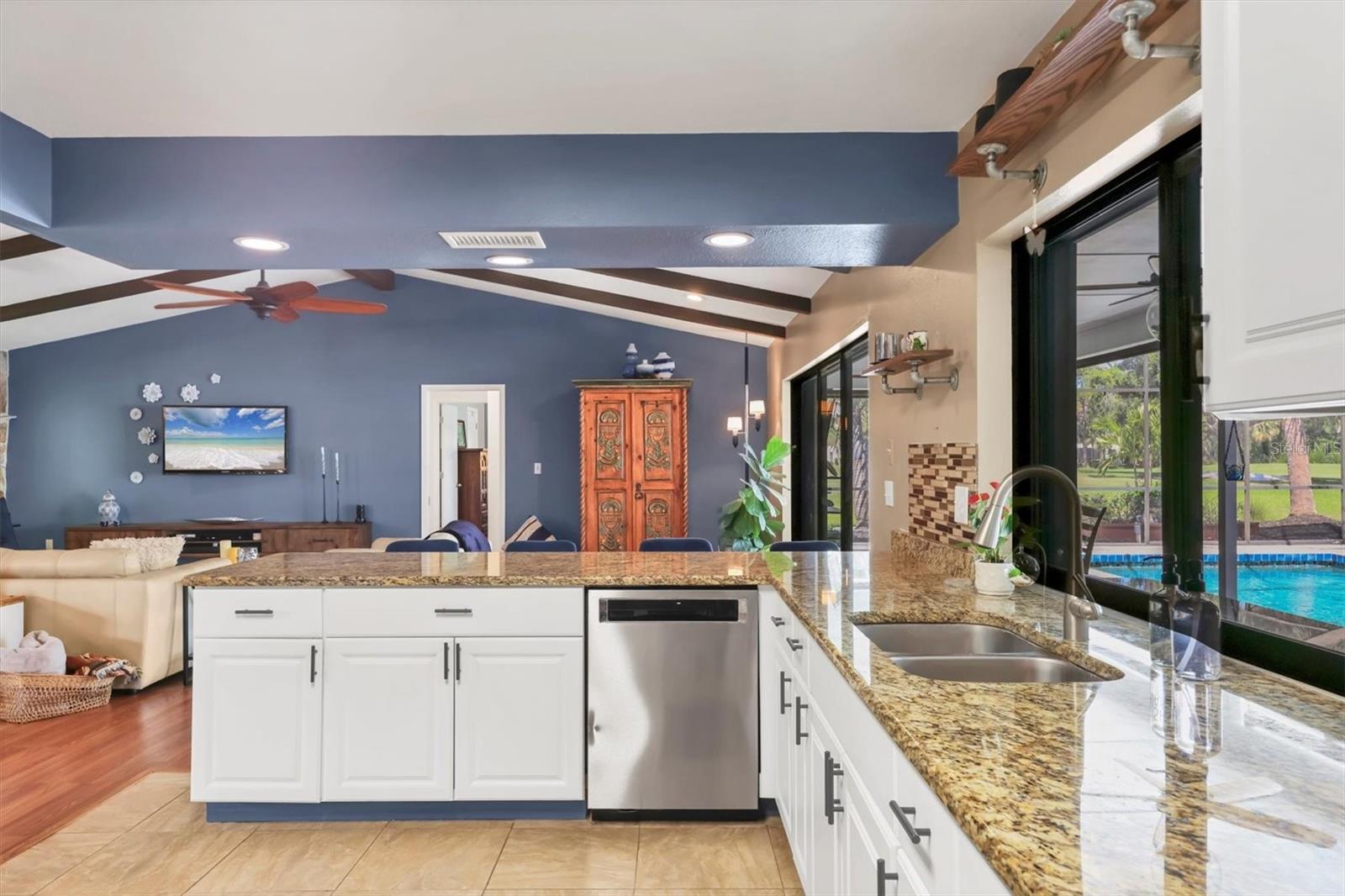 Image 14 of 58 For 3636 Torrey Pines Boulevard