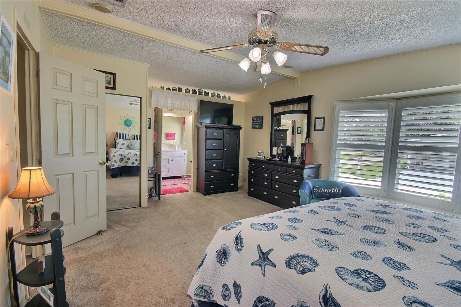 Image 26 of 46 For 85 Meadow Cir