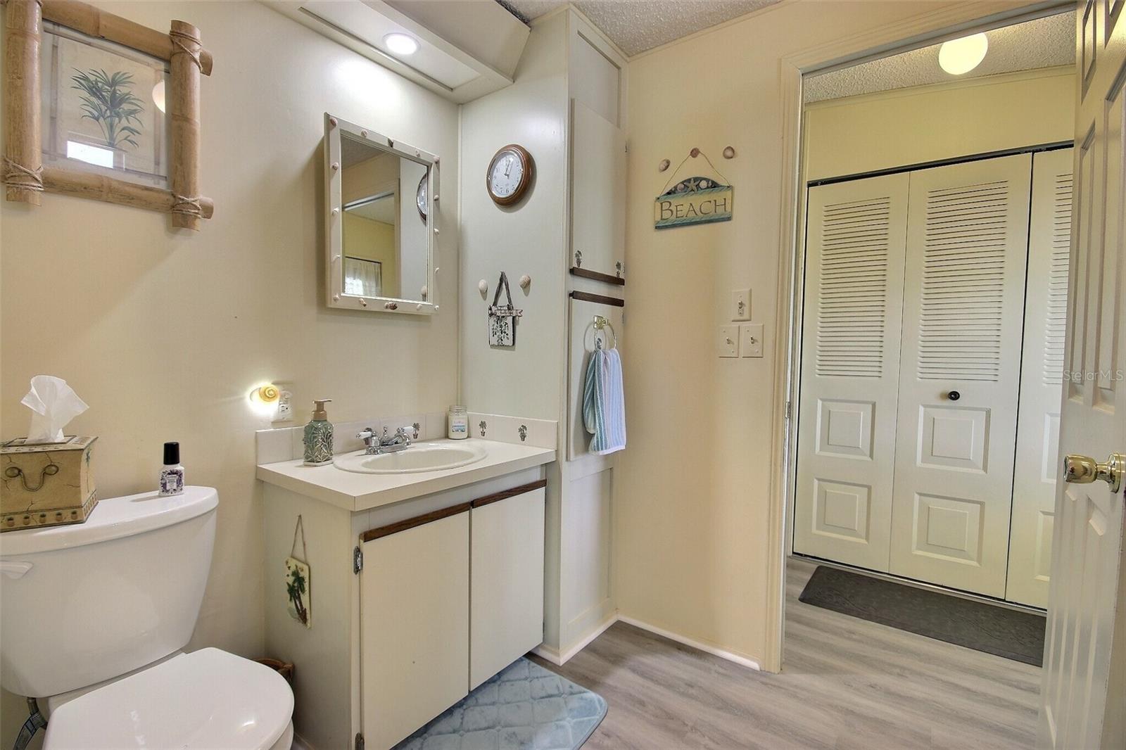 Image 33 of 46 For 85 Meadow Cir