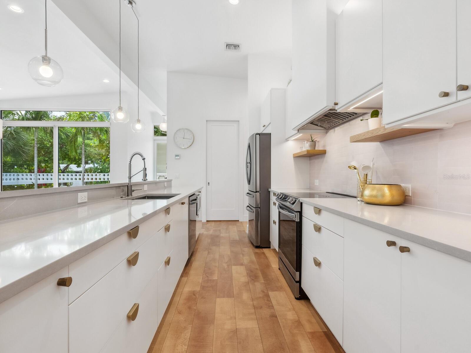Image 13 of 62 For 2265 Clematis Street