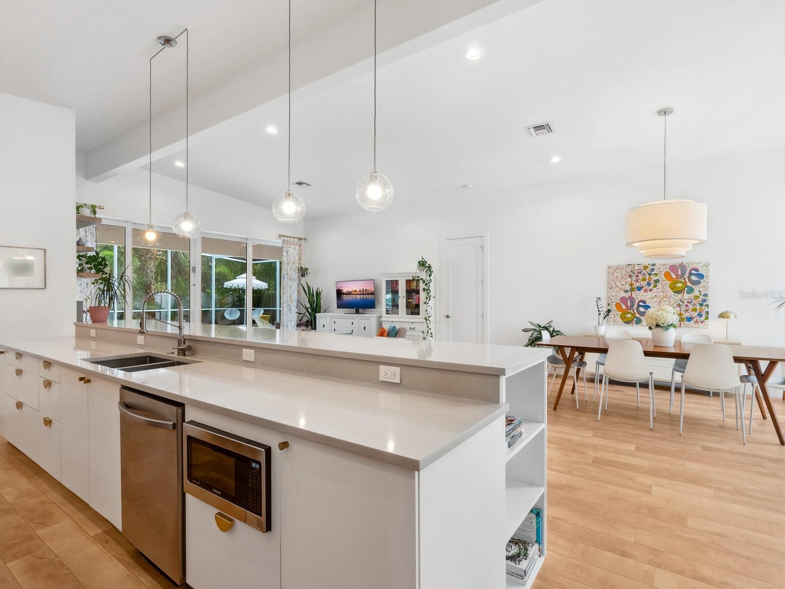 Image 15 of 62 For 2265 Clematis Street