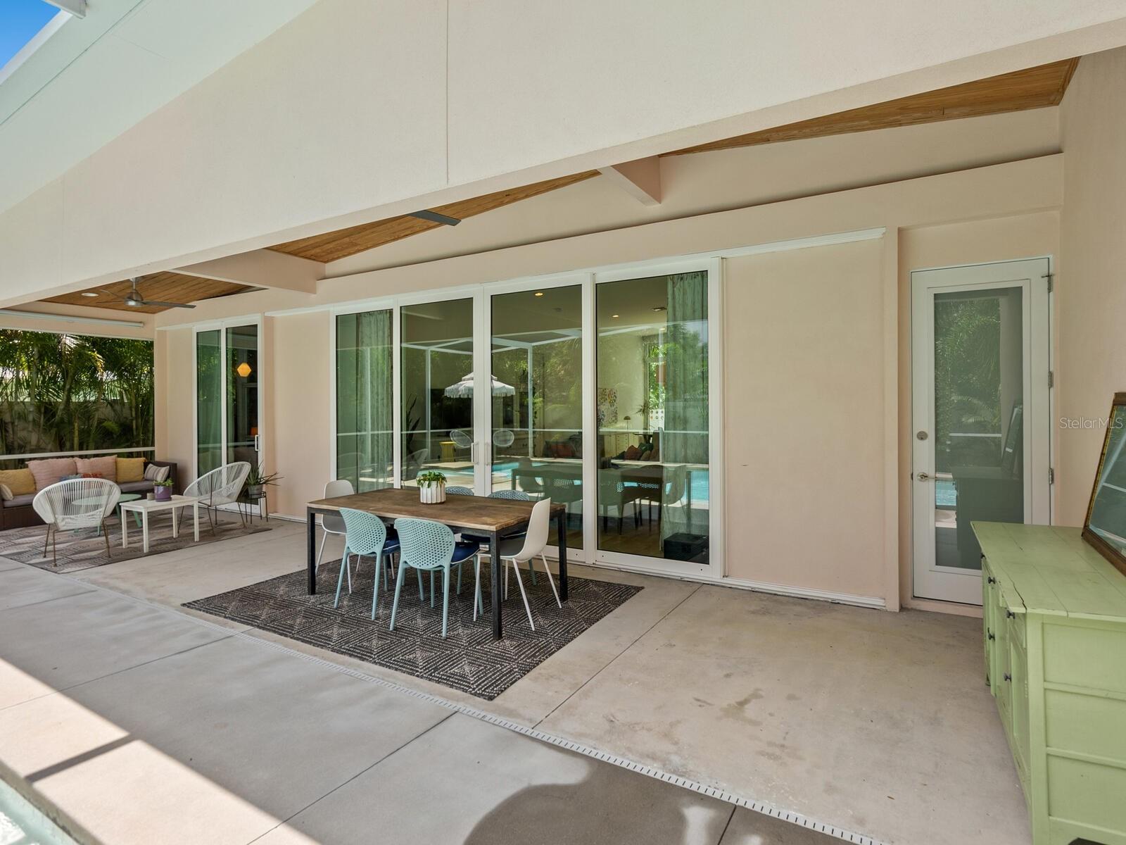Image 33 of 62 For 2265 Clematis Street
