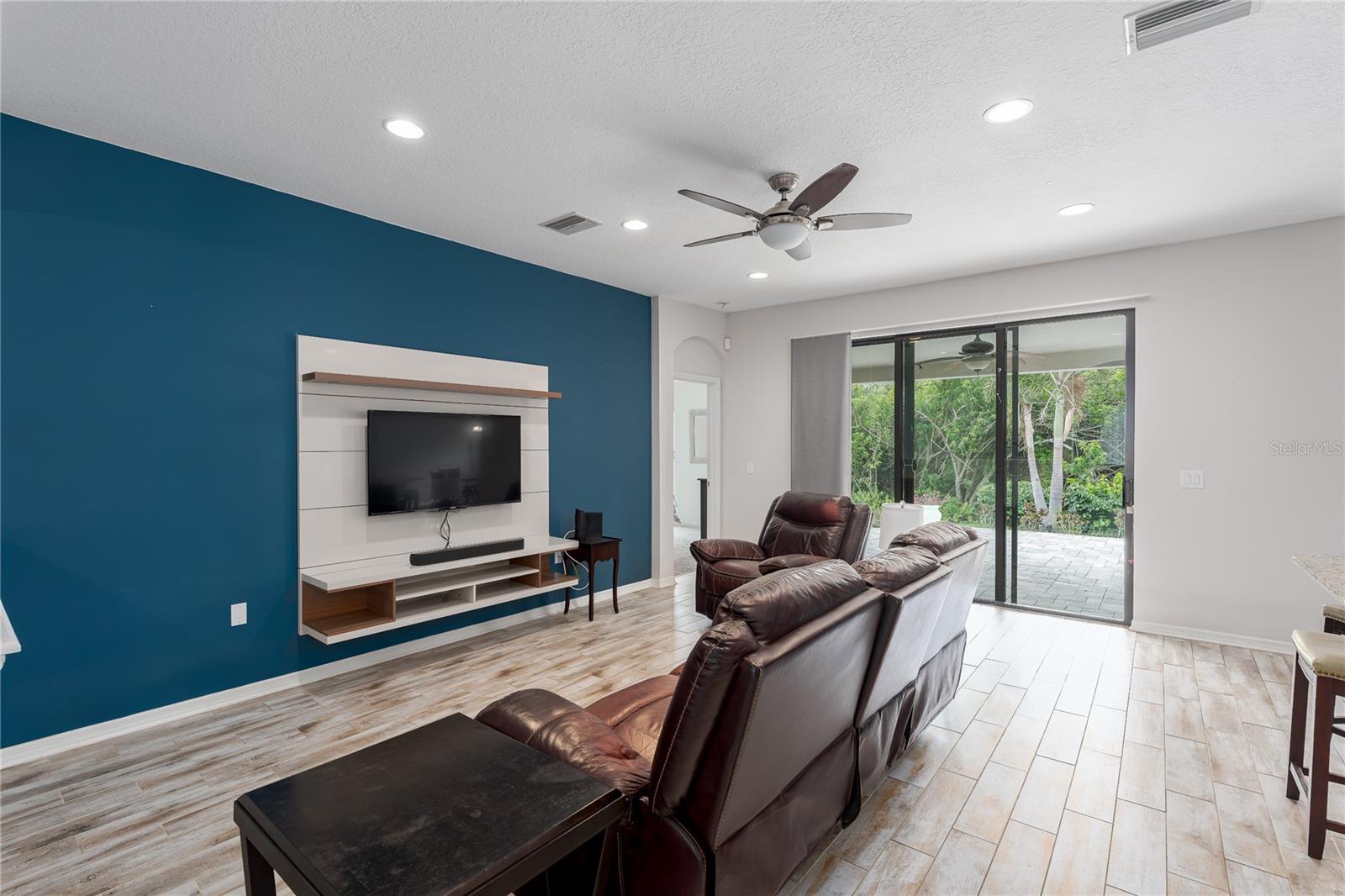 Image 11 of 39 For 9236 Raes Creek Place