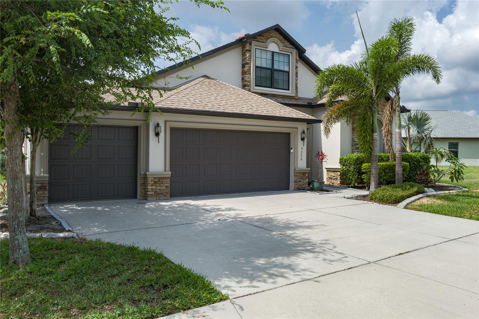 Image 4 of 39 For 9236 Raes Creek Place